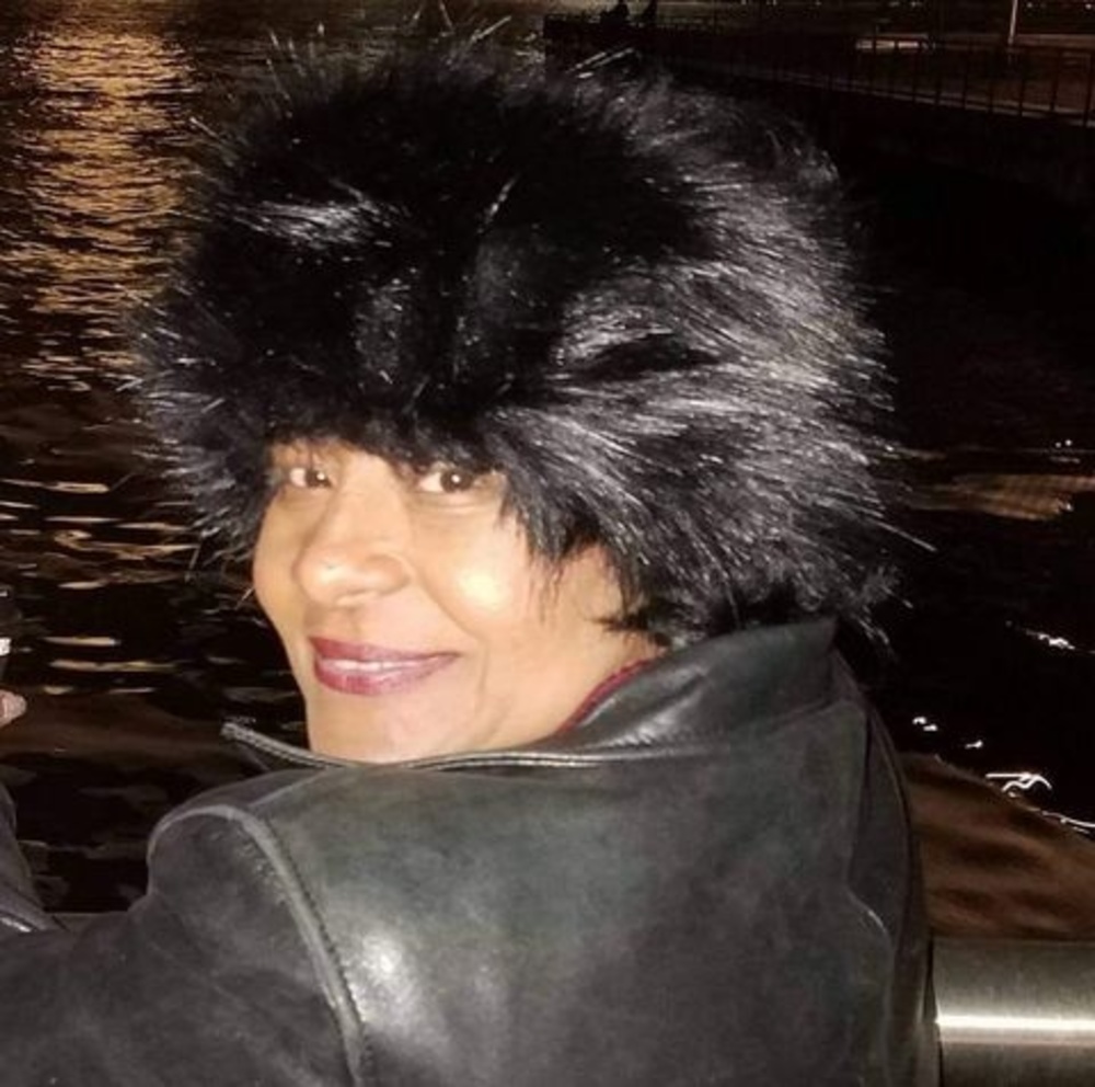 Meet your Posher, Evelyn